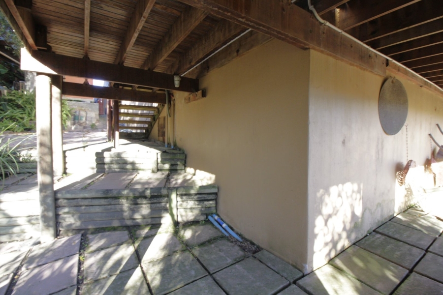7 Bedroom Property for Sale in Noorsekloof Eastern Cape